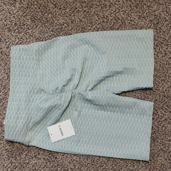 NWT Forever 21 Biker Shorts - Picture 5 of 5